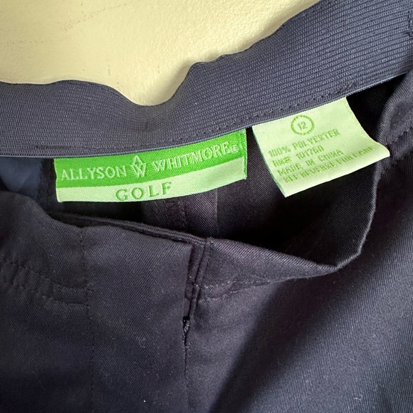 AW Golf Bermuda Shorts Size 11 Allyson Whitmore Blue Pleated Adjustable Waist - Picture 3 of 3